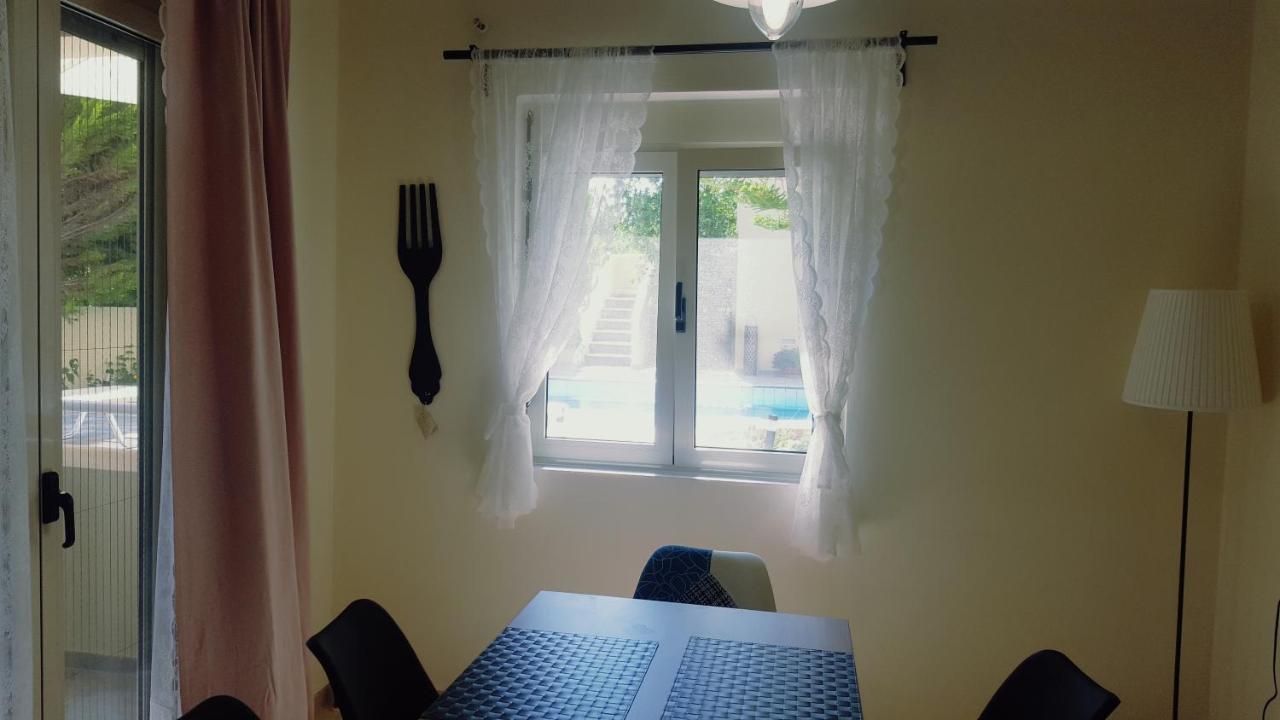 Home Skouloudi Dhrámia Exteriör bild